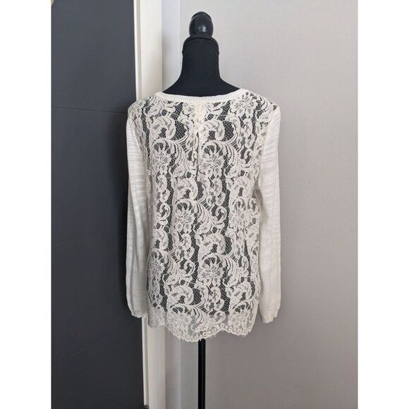 Cabi Sophia Sweater White/Cream Lace Back Top Style 5005 -‎ Medium - Picture 2 of 9